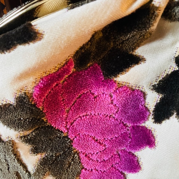 Large Glenda Gies Handbag - Picture 3 of 6